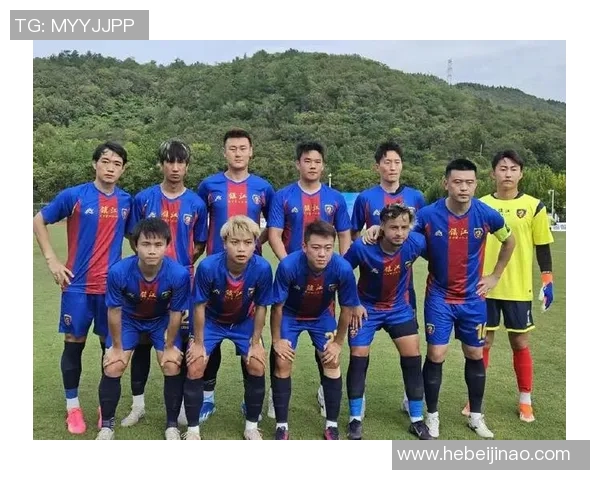 足球双星联袂出击 聚焦球场上最具默契的双人组合瞬间