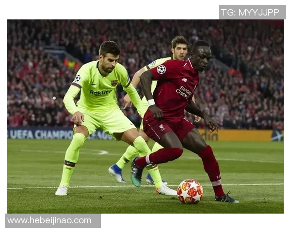 历届十大足球后卫球星盘点 他们如何塑造了足球防守的经典传奇